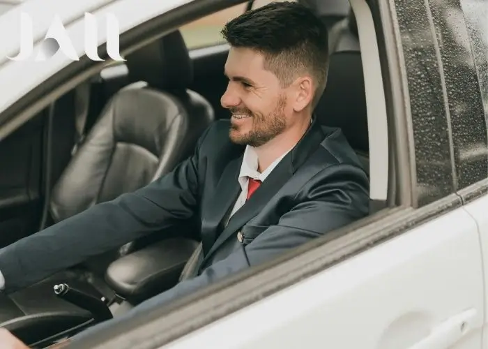 سيارة مع سائق الرياض لخدمة تنقل راقية