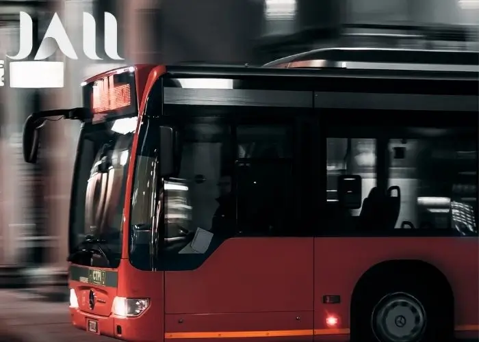 لماذا تأجير باصات vip مع سائق من Jall الخيار الأمثل للمجموعات؟