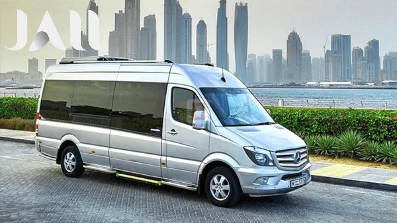 إيجار-فان-مع-سائق-محترف-لرجال-الأعمال-والتنقل-التنفيذي